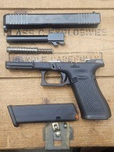GLOCK 22 GEN 5 40 Smith & Wesson - 5 of 7