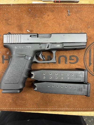 GLOCK G21 SF .45 ACP - Image 1 of 4