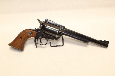 RUGER SUPER BLACKHAWK .44 MAGNUM - Image 2 of 4