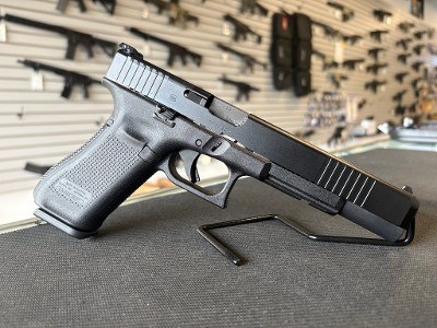 GLOCK G17L GEN 5 MOS 9MM LUGER (9X19 PARA) - Image 1 of 3