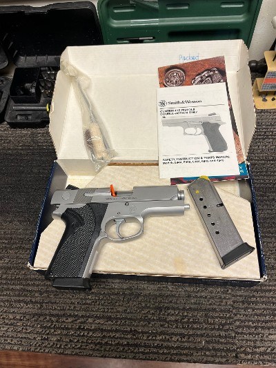 SMITH & WESSON 4556 .45 ACP - Image 3 of 3