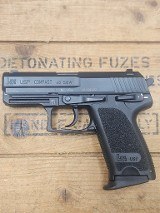 HECKLER & KOCH USP 40 COMPACT 40 Smith & Wesson - 1 of 3