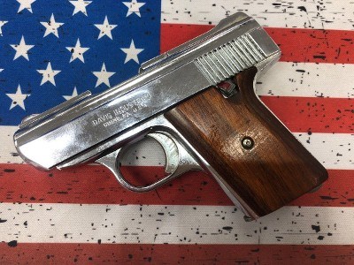 DAVIS INDUSTRIES P-32 .32 ACP - Image 1 of 3