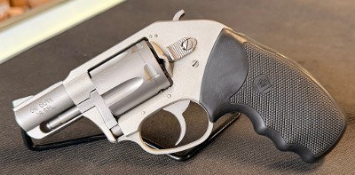 CHARTER ARMS OFF DUTY .38 SPL - Image 1 of 3