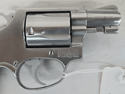 SMITH & WESSON Model 60, No Dash, Chiefs Special Nickel Plated, 2 Speedloaders, Soft Case .38 SPL - Image 3 of 3