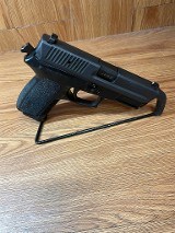 SIG SAUER SP2022 .40 S&W - 1 of 3