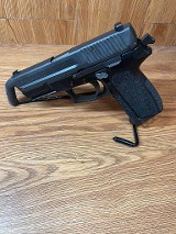 SIG SAUER SP2022 .40 S&W - 2 of 3
