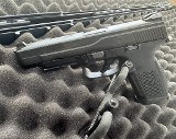 FN FNS-40 .40 CALIBER - Image 1 of 3