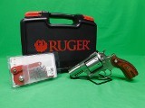 RUGER REDHAWK .38 SPECIAL/.357 MAGNUM - 1 of 3