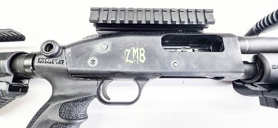 MOSSBERG ZOMBIE CHAINSAW PUMP ACTION12 GA - Image 2 of 3
