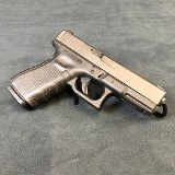 GLOCK 23 GEN 4 40 Smith & Wesson - Image 3 of 3