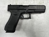 GLOCK G22 GEN 5 .40 S&W - 2 of 3