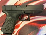 GLOCK 23 GEN 4 .40 S&W - 1 of 3