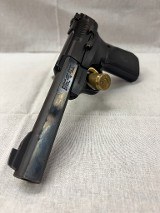 BROWNING BUCK MARK .22 LR - Image 2 of 3