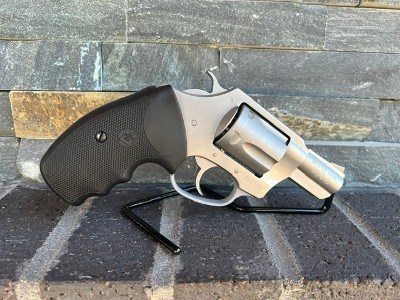 CHARTER ARMS UNDERCOVER .38 SPL - Image 1 of 3