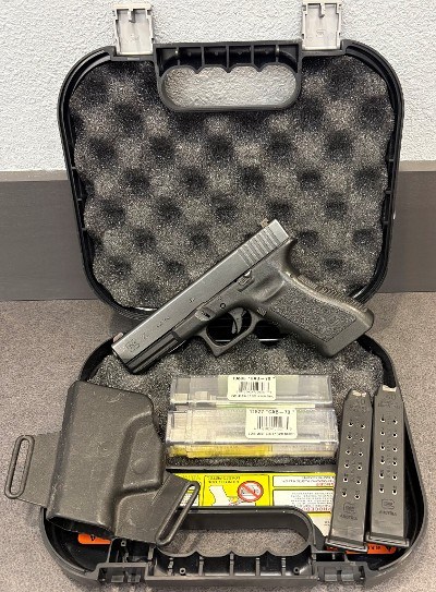 GLOCK GLOCK G22 GEN3 .40 S&W - Image 1 of 3