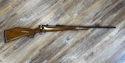 WEATHERBY MKV DELUXE .300 WBY MAG - Image 1 of 3