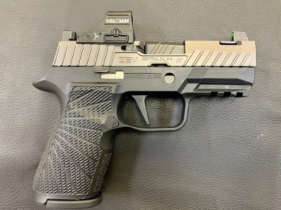 SIG SAUER P320 9MM LUGER (9x19 PARA) - Image 1 of 3