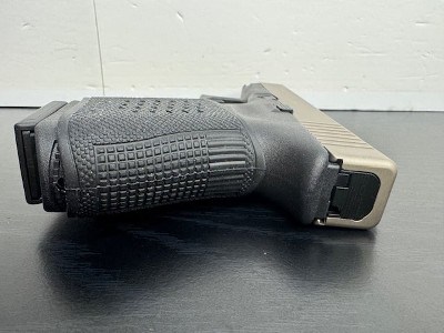 GLOCK 23 GEN 3 .40 S&W - Image 3 of 3