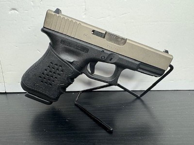 GLOCK 23 GEN 3 .40 S&W - Image 2 of 3