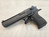 MAGNUM RESEARCH DESERT EAGLE PISTOL .44 MAGNUM - 1 of 2