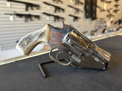 SMITH & WESSON 37 .38 SPL - Image 1 of 2