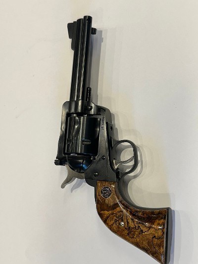 RUGER NEW MODEL BLACKHAWK CONVERTIBLE .357 MAG/9MM - Image 2 of 3