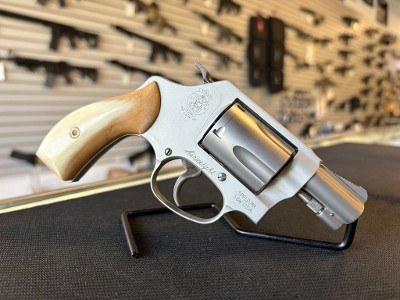 SMITH & WESSON 637-2 AIRWEIGHT .38 SPL +P - Image 2 of 2