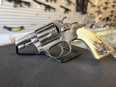 SMITH & WESSON MODEL 36 .38 SPL - Image 1 of 2