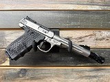 SMITH & WESSON SW22 VICTORY .22 LR - Image 2 of 3