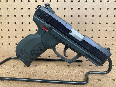 RUGER SR22 .22 LR - Image 1 of 3