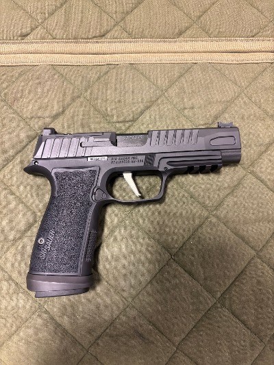 SIG SAUER Fuse with AXG Module9MM LUGER (9x19 PARA) - Image 2 of 3