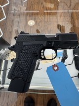 WILSON COMBAT SFX9 Subcompact 9MM LUGER (9x19 PARA) - Image 1 of 3