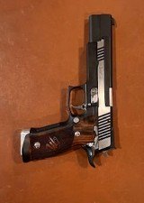 SIG SAUER P226X6-9-BW 9MM LUGER (9x19 PARA) - 2 of 3