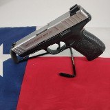 SMITH & WESSON SD40VE .40 S&W - 2 of 3