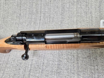 WINCHESTER MODEL 70 SUPER GRADE MAPLE 7MM REM MAG - Image 3 of 6