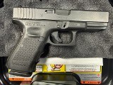 GLOCK 23 GEN 4 .40 S&W - 3 of 3