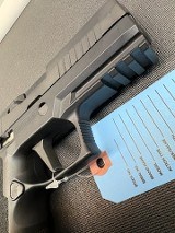 SIG SAUER P320 CARRY 9MM LUGER (9x19 PARA) - Image 3 of 10