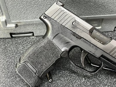 SIG SAUER SIG P365 9MM LUGER (9x19 PARA) - Image 5 of 10