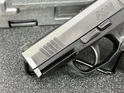 SIG SAUER SIG P365 9MM LUGER (9x19 PARA) - Image 2 of 10