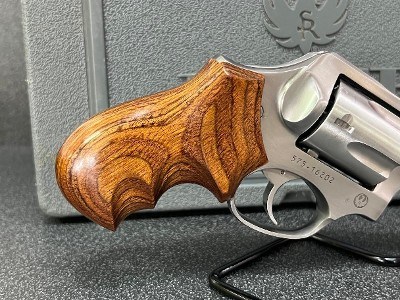 RUGER SP101 (DOUBLE ACTION ONLY) .357 MAG - Image 5 of 10