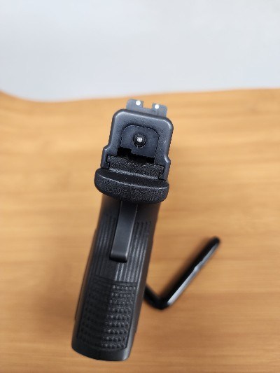 SPRINGFIELD ARMORY XD-9 SUBCOMPACT 9MM LUGER (9x19 PARA) - Image 4 of 9