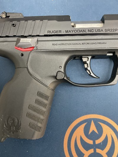 RUGER SR22 .22 LR - Image 9 of 9