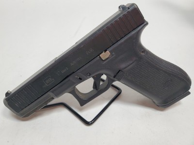 GLOCK G-17 GEN 5 9MM LUGER (9x19 PARA) - Image 1 of 7