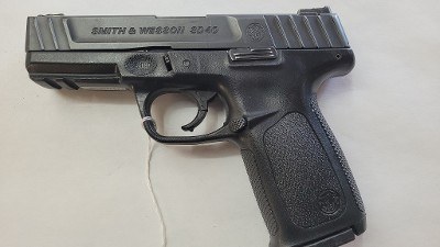 SMITH & WESSON SD40 .40 S&W - Image 1 of 4