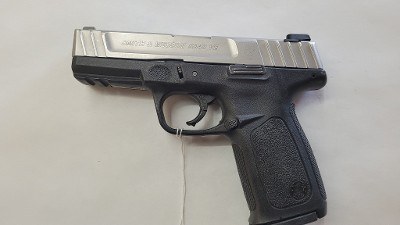SMITH & WESSON SD40VE .40 S&W - Image 1 of 4