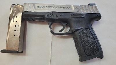 SMITH & WESSON SD40VE .40 S&W - Image 2 of 4