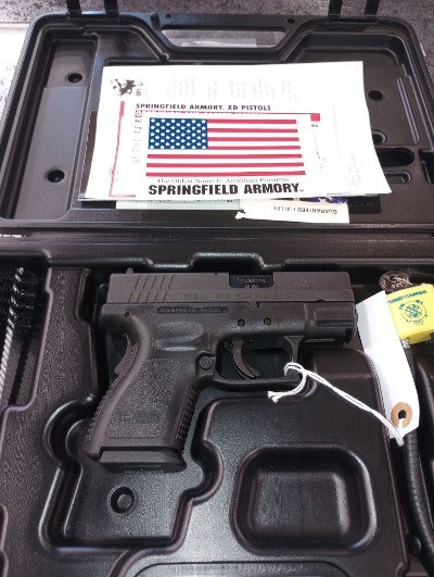 SPRINGFIELD ARMORY XD-40 .40 S&W - Image 1 of 2