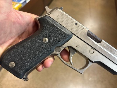 SIG SAUER P220 45 ACP (45 Auto) - Image 8 of 8