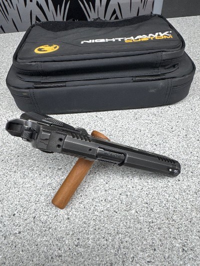 NIGHTHAWK CUSTOM AGENT 2 COMMANDER .45 ACP - Image 7 of 8